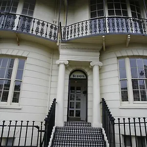 Hotel Topps - Brighton, Brighton