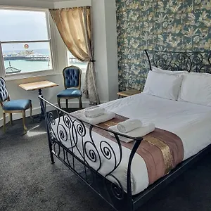 Hotel New Madeira Seafront, Hove