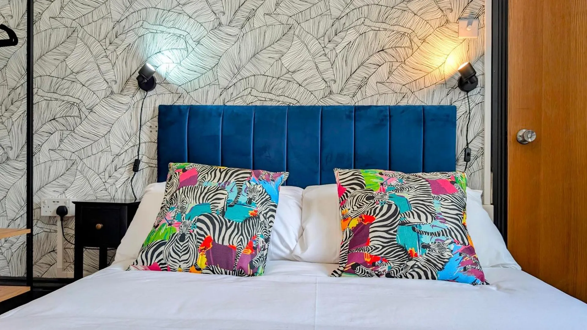 Innit Vibes Brighton Hotel